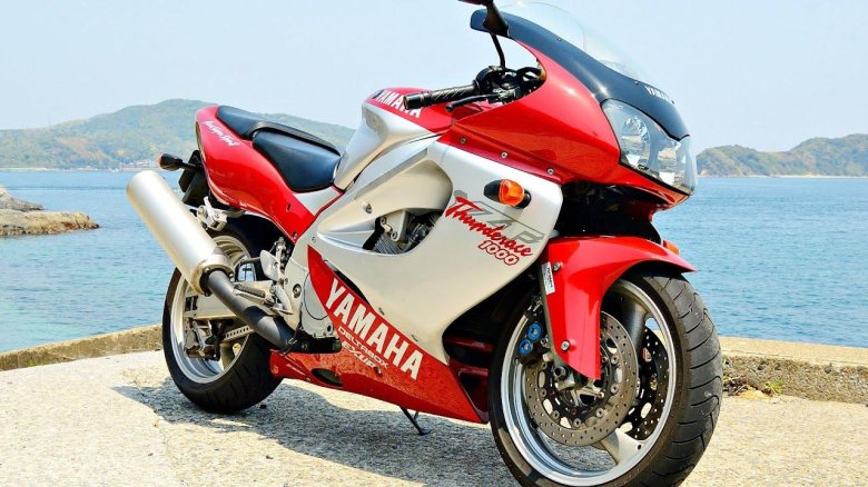 Yamaha yzf1000r Thunderace