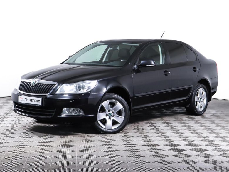 Шкода Октавия 2012 черная