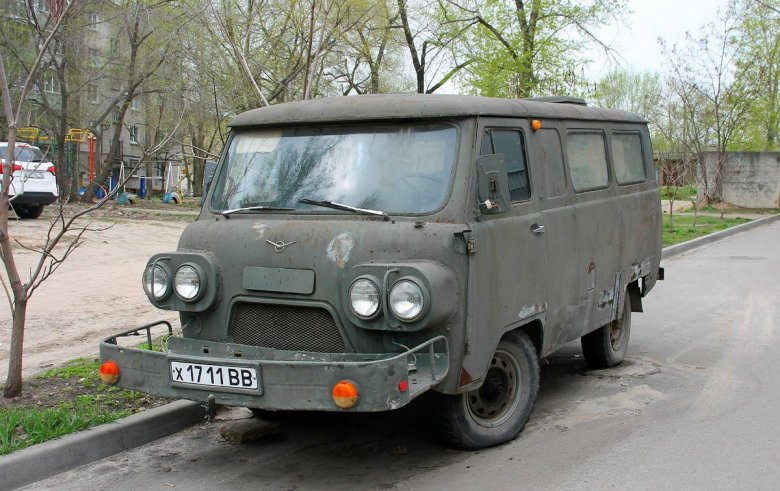 УАЗ 452