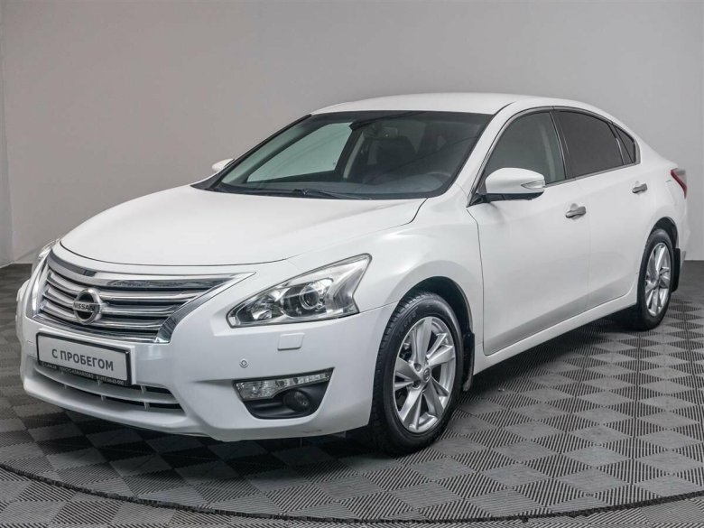 Ниссан Теана 2015 белая