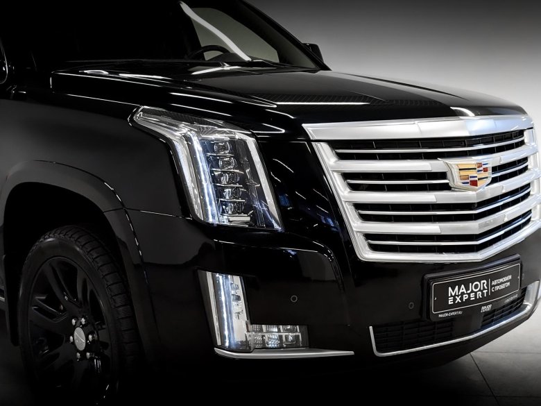 Новый кадиллак эскалейд черный