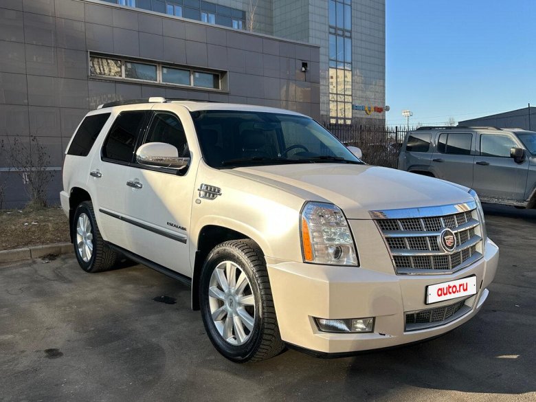 Кадиллак эскалейд 2012 белый