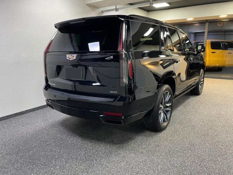 Кадиллак эскалейд v