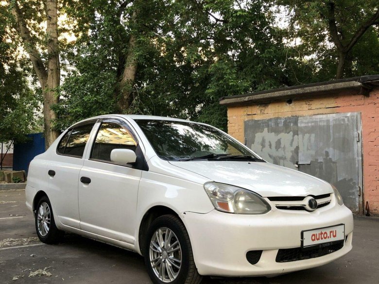 Тойота платц 2003