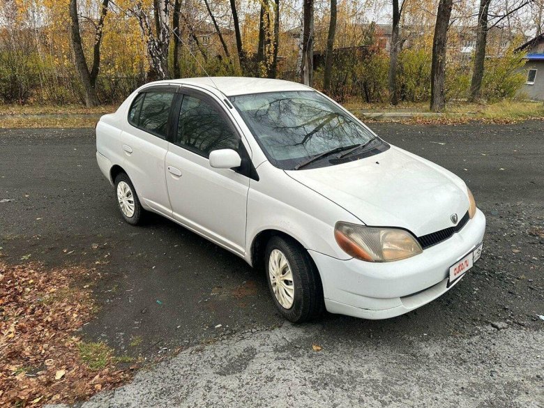 Тойота платц 2001