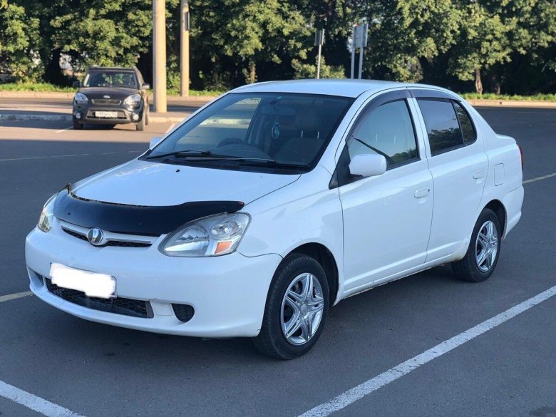 Тойота Платц 1999