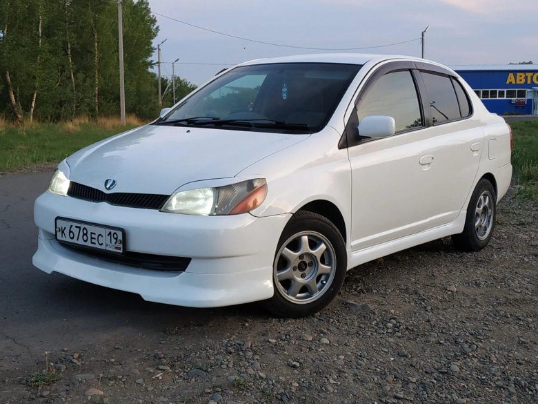 Тойота платц 2002