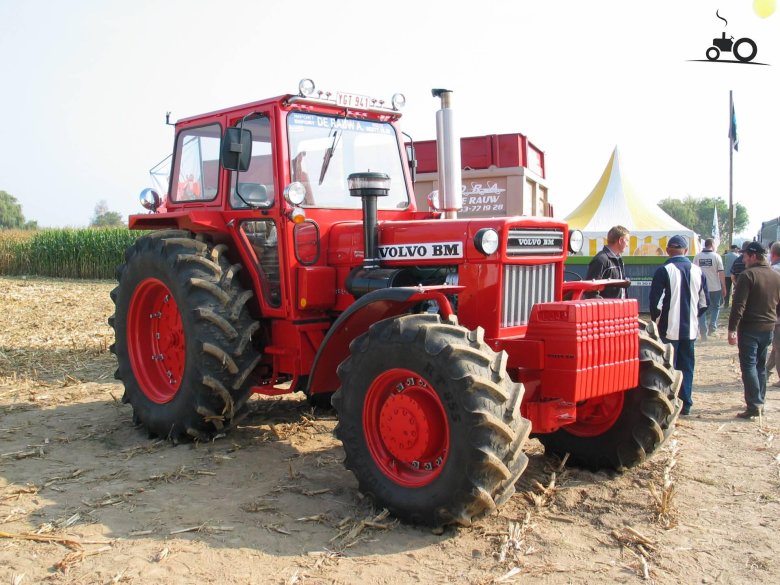 Volvo BM-700 трактор