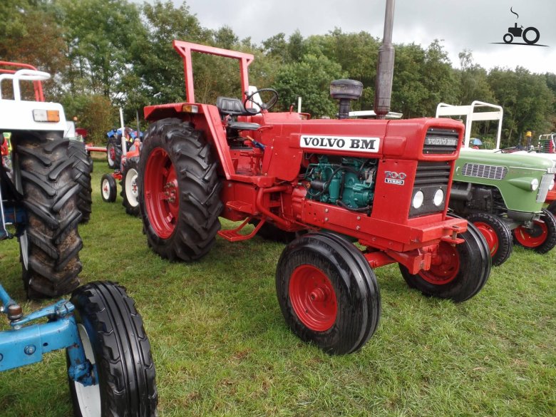 Volvo BM-700 трактор