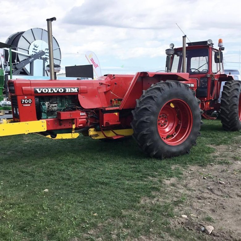 Volvo bm-700 трактор