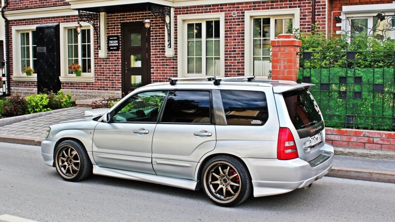 Субару Форестер sg5