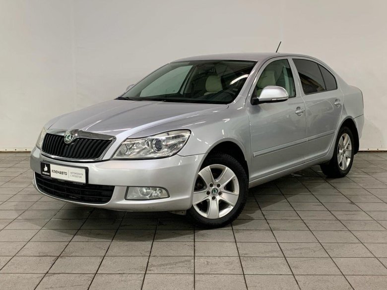 Октавия лифтбек 2012