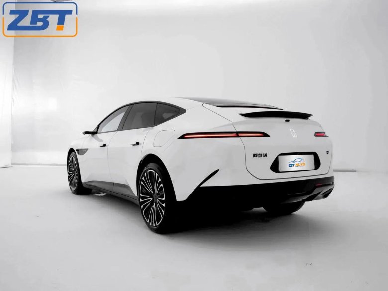 Электромобиль avatr 12