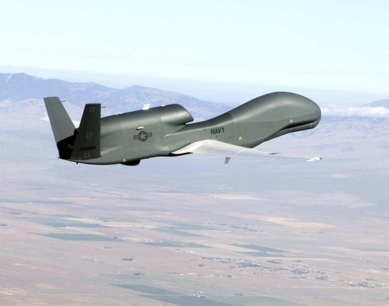 Northrop grumman rq 4 b global hawk