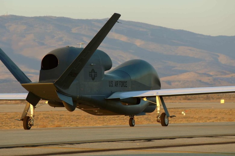 Беспилотник RQ-4b Global Hawk