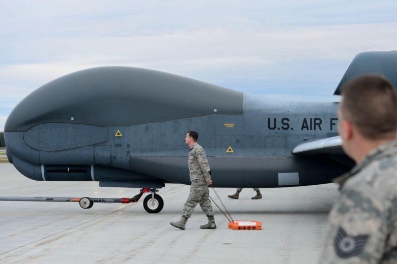 Rq-4 global hawk