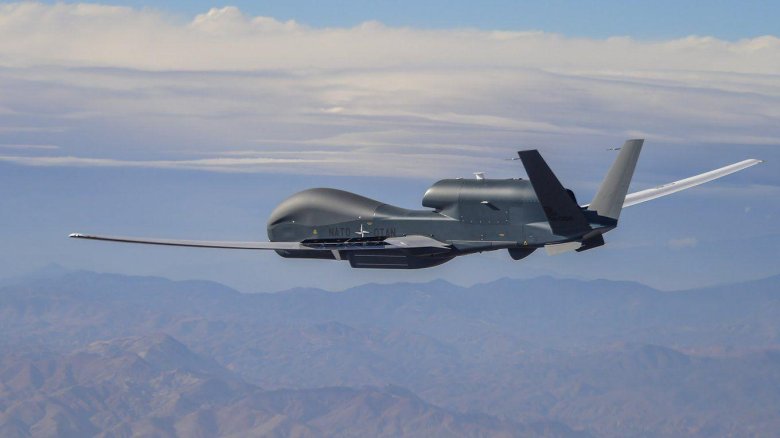 Дрон RQ-4 Global Hawk