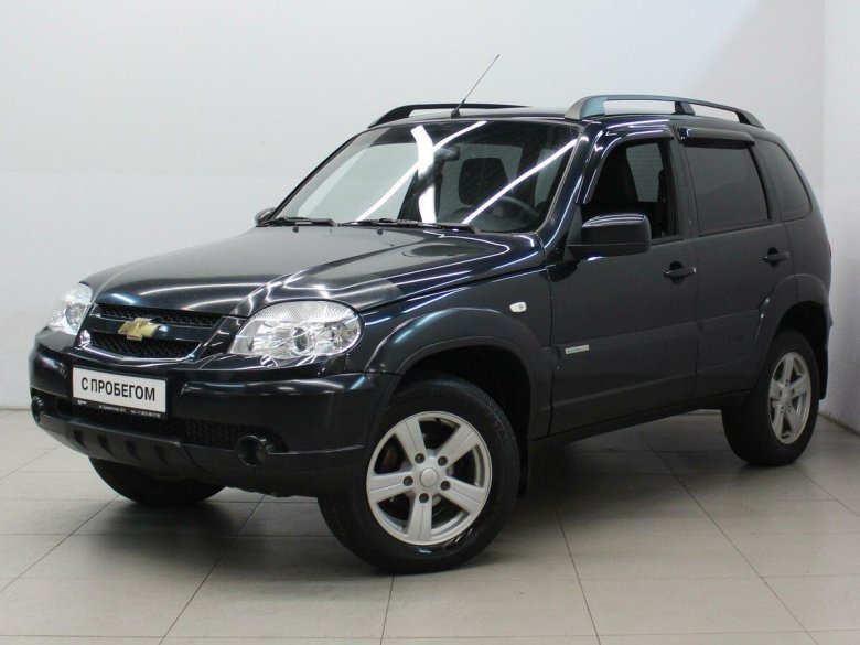 Шевроле нива 2013 черный