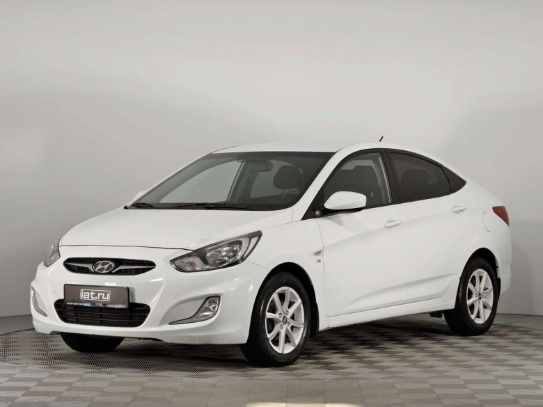 Hyundai solaris 2013