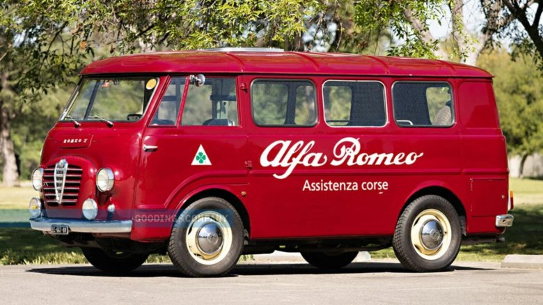 Alfa romeo микроавтобус