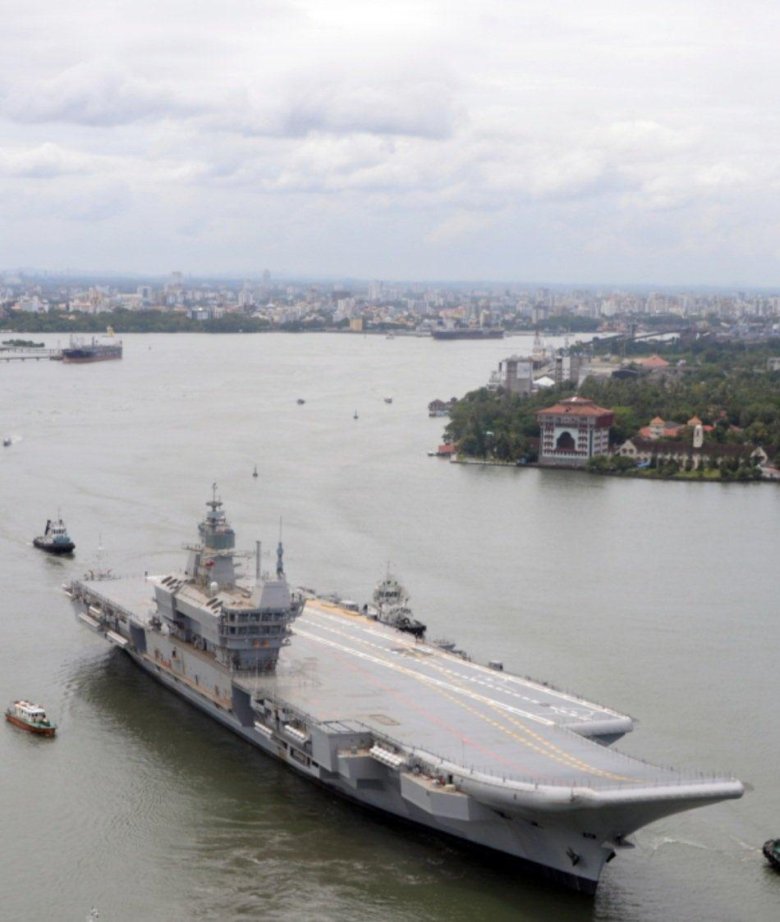 Авианосец «Викрант» ВМС Индии строится с 2006 года.