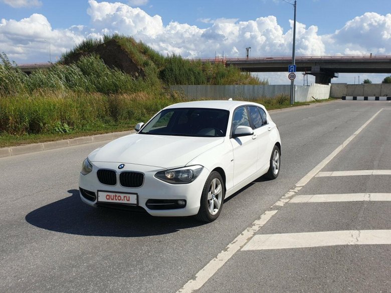 БМВ 1 2012 белый