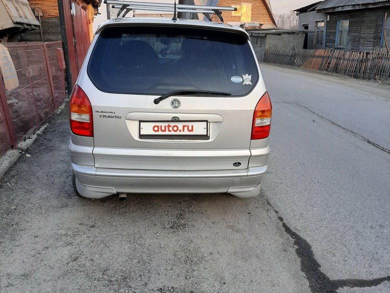 Субару травик 2001