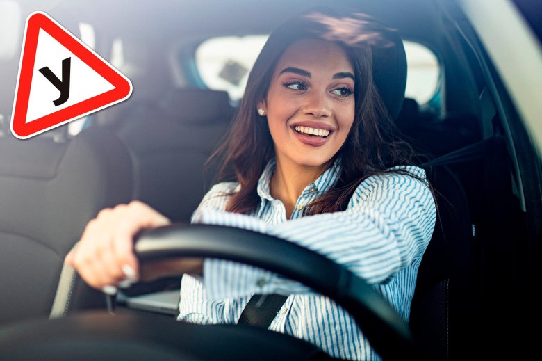 Женщина за рулем