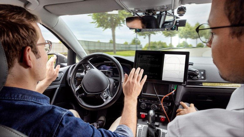 Автопилотирование автомобилей