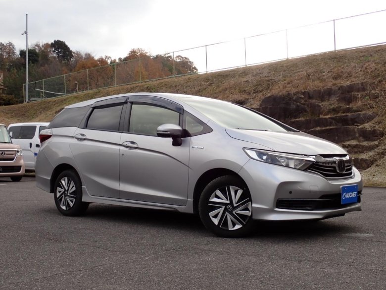 Хонда фит шаттл 2019