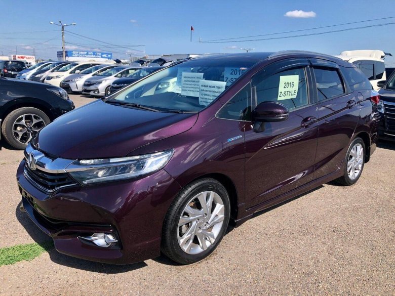 Хонда Шатл 2016