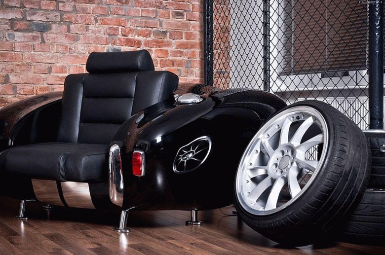 Диван из автомобиля