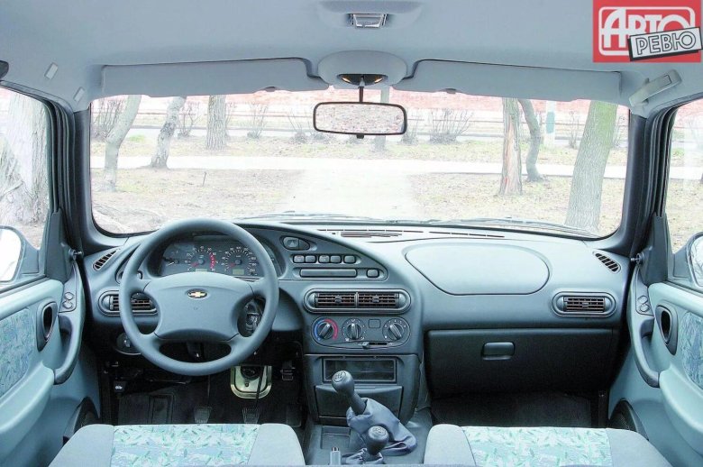 Нива 2123 салон