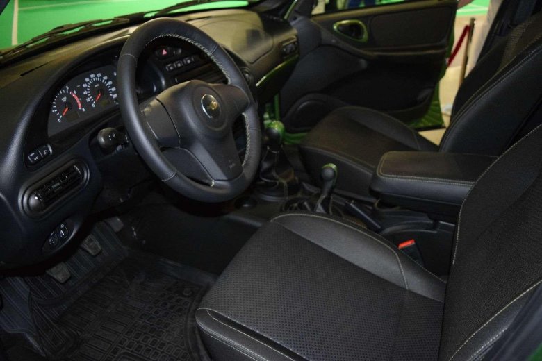 Шевроле Нива 2023 салон