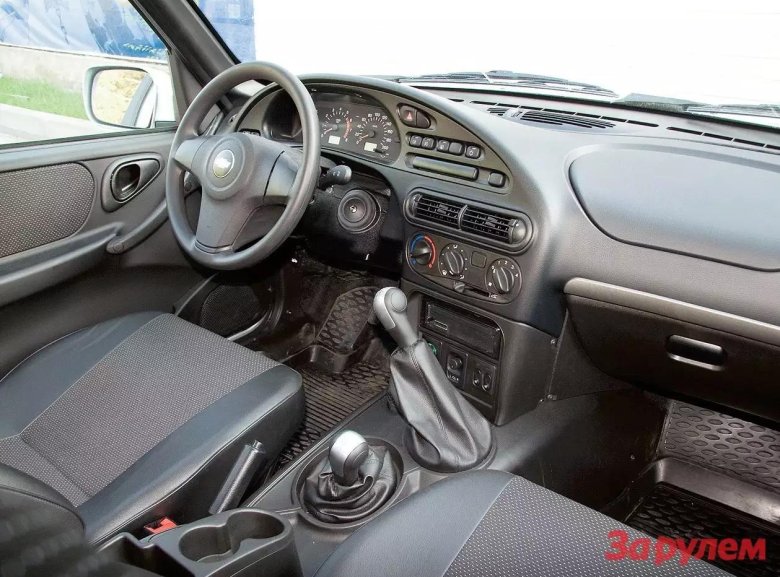 Chevrolet Niva 2004 салон