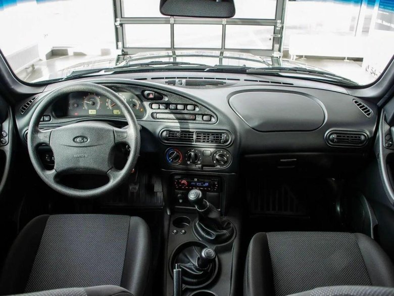 Lada Niva Travel Classic 22 салон