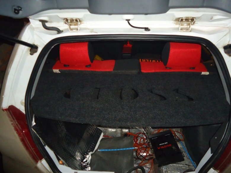 Полка багажника Джили МК кросс