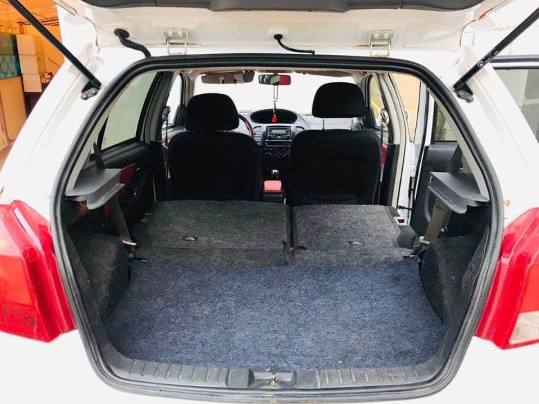 Geely MK Cross, 2013 багажник