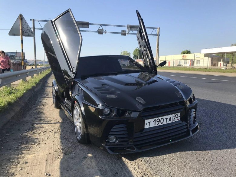 ВАЗ 2108 чёрная акула