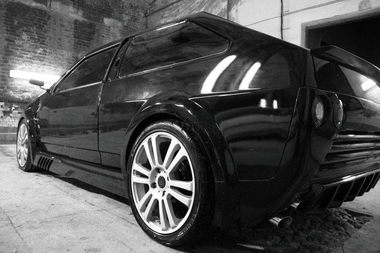 ВАЗ 2108 чёрная акула