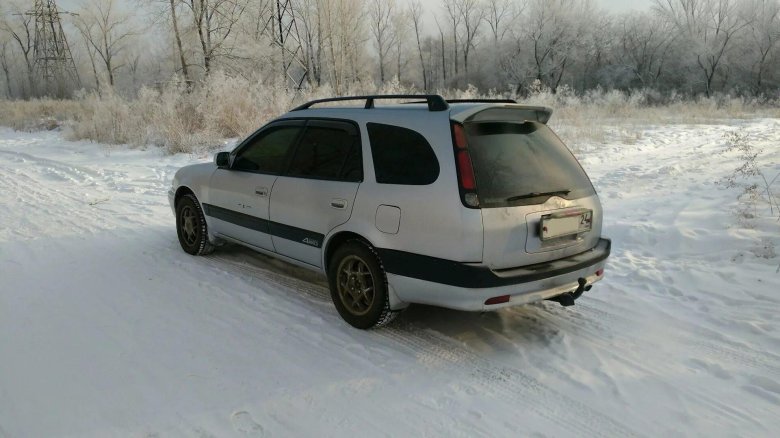 Toyota Sprinter Carib e110