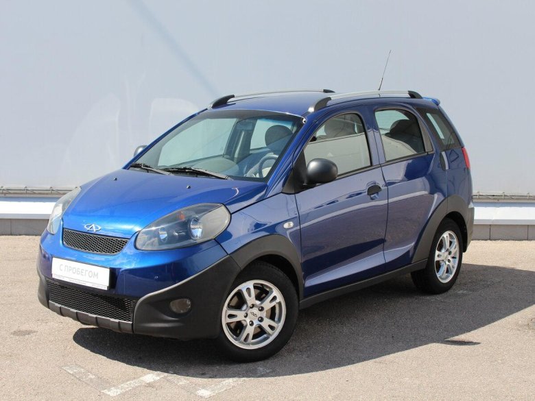 Машина чери индис