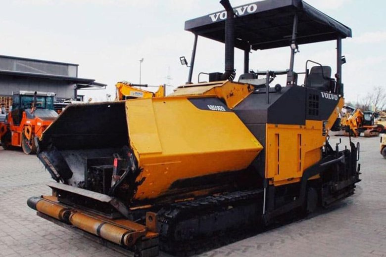 Асфальтоукладчик Volvo abg