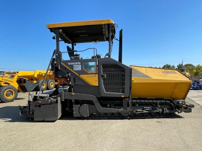Асфальтоукладчик volvo p6820c
