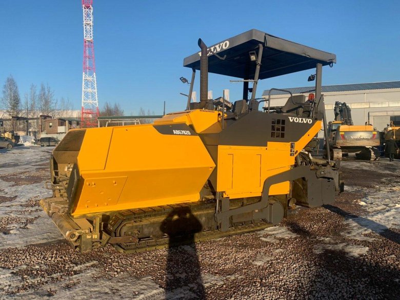 Асфальтоукладчик volvo abg 2820