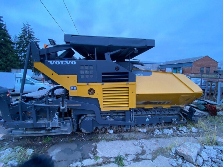 Асфальтоукладчик volvo abg 5820