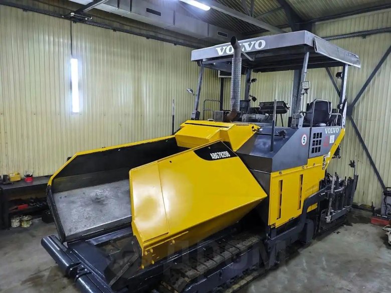 Асфальтоукладчик volvo abg 2820