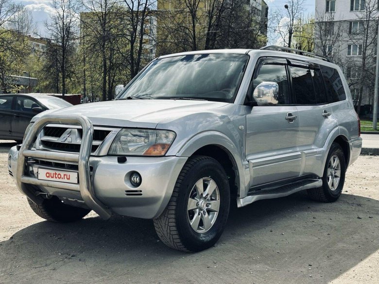 Mitsubishi pajero iii 2002