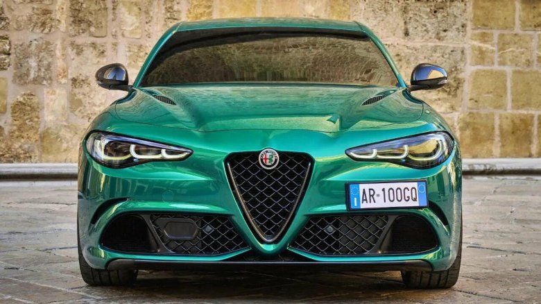 Альфа ромео джулия квадрифолио 2020