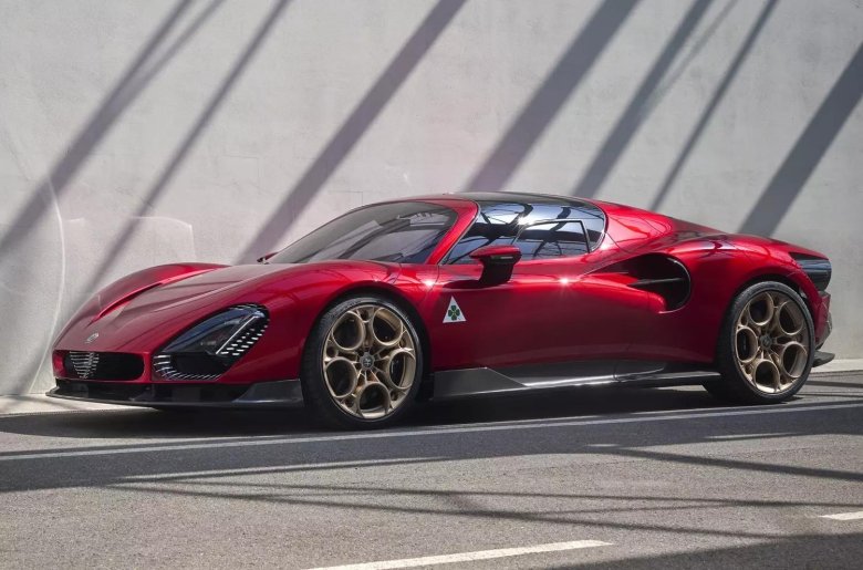 Альфа Ромео 33 Stradale